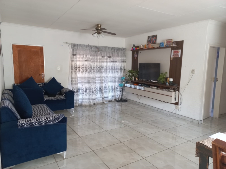 3 Bedroom Property for Sale in Safari Gardens North West